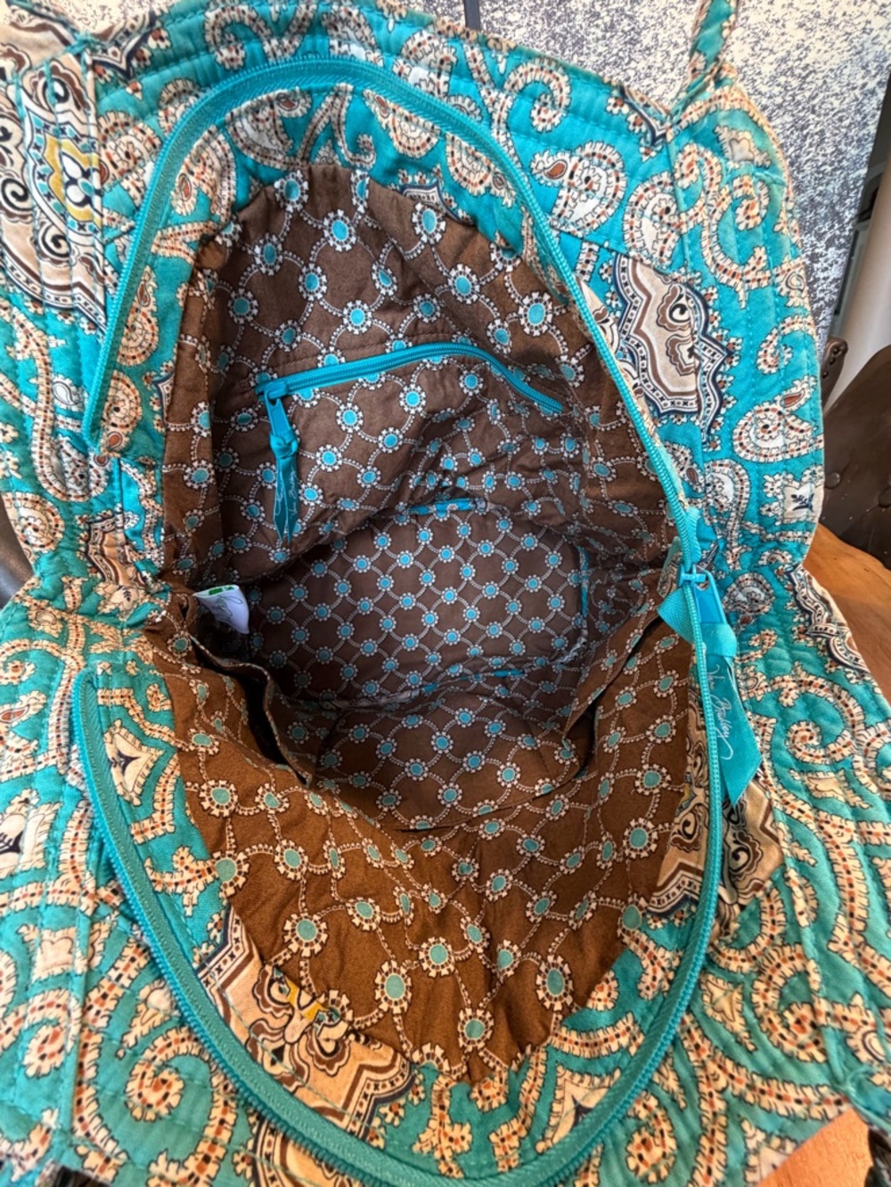 Vera Bradley Boho 2010s Quilted Zip Tote Turquoise Multi (GUC) - Picture 7 of 17